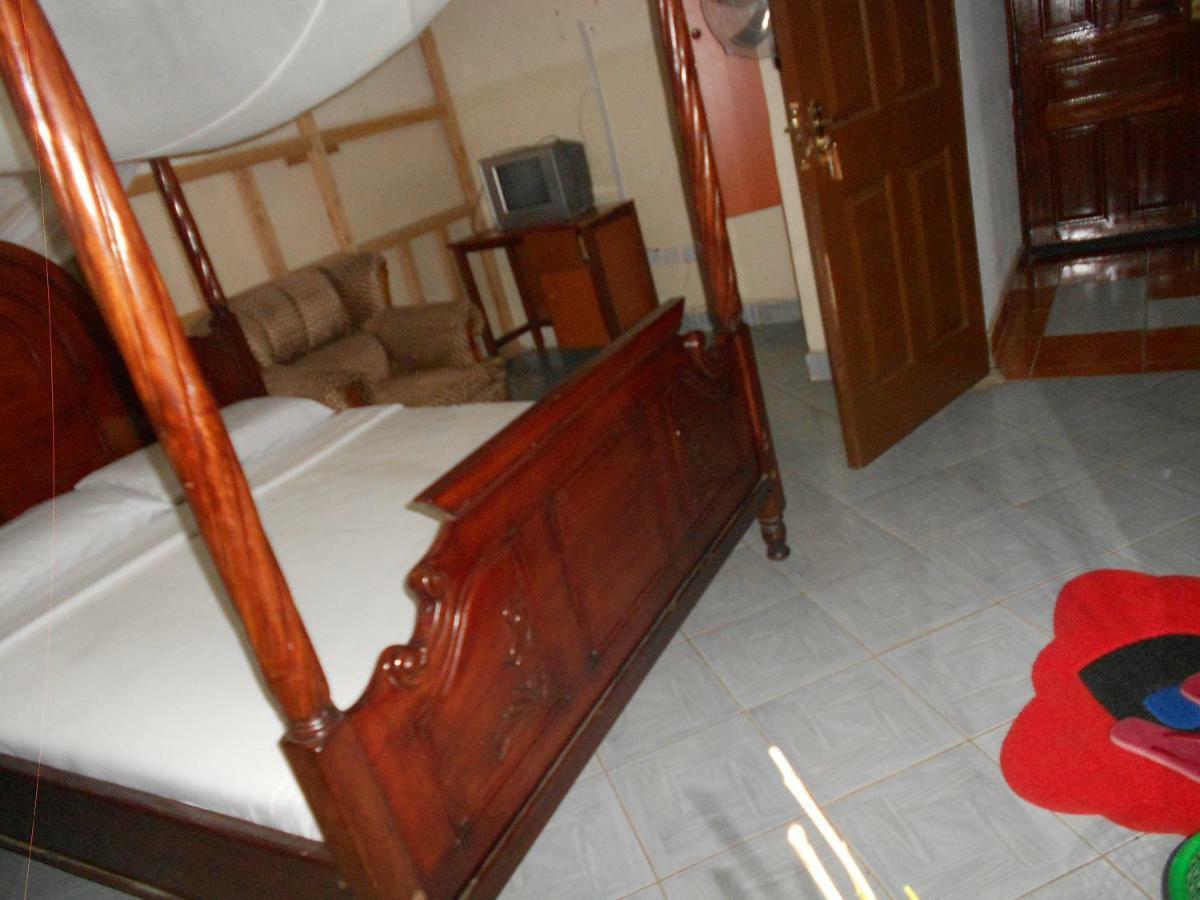 Riversand Hotel Kisumu Exterior photo