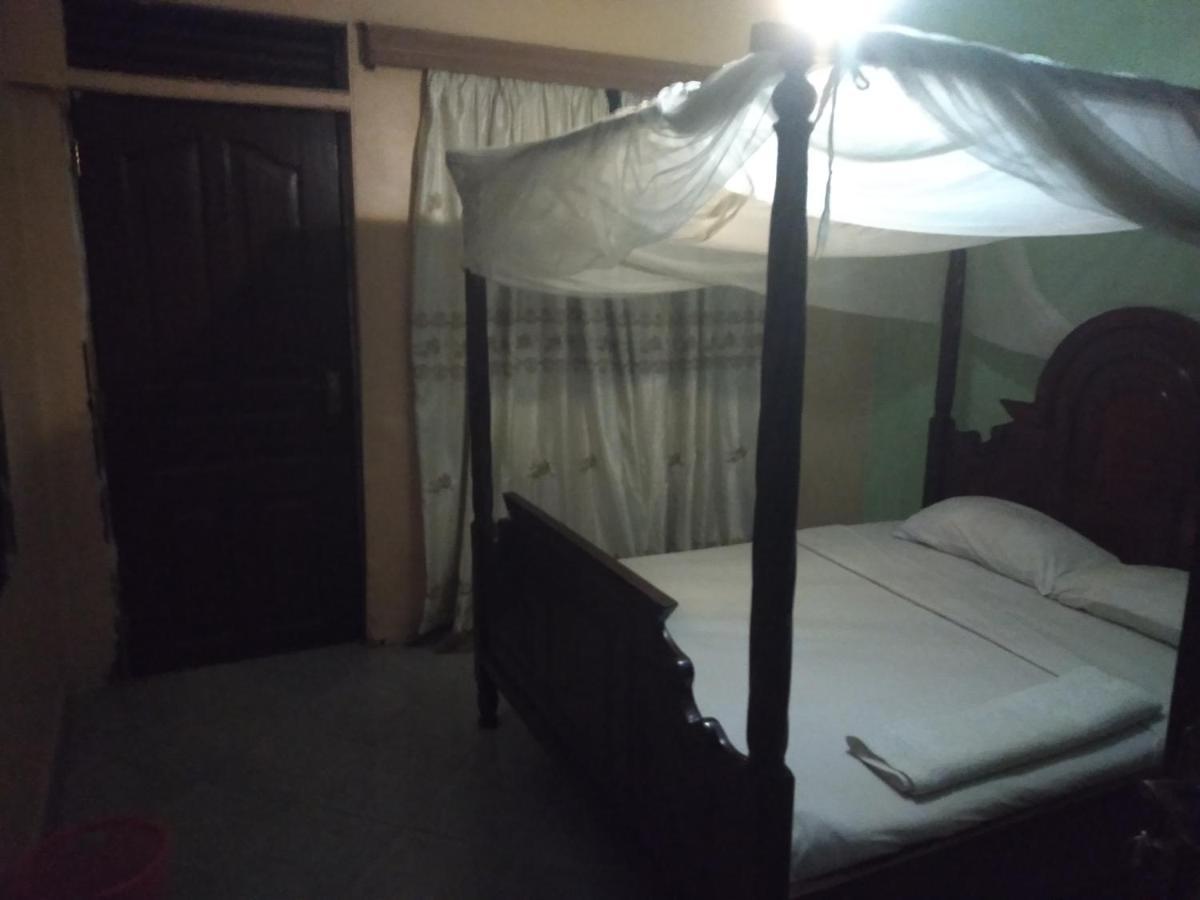 Riversand Hotel Kisumu Exterior photo